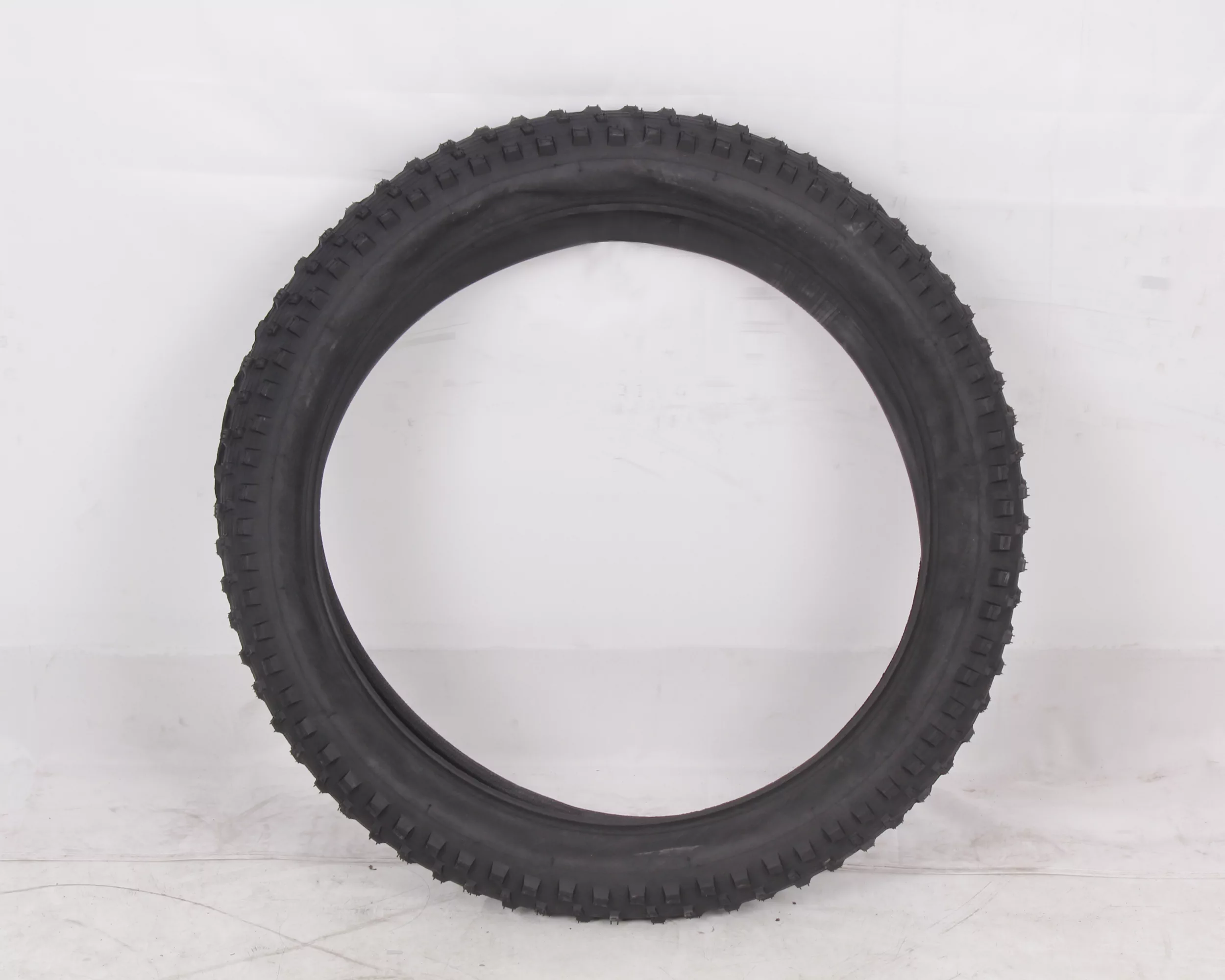 Kenda 20" x 2.60 Off-Road Tyre for GoBike 20" thumbnail 4