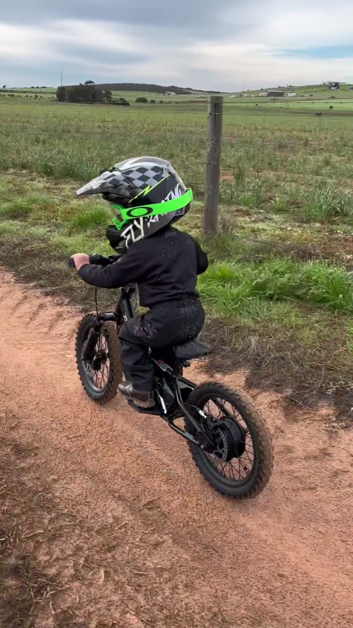Nothing beats moto riding with Dad! 🤘🔥

Less screen time, more throttle time and making memories! 🏁

Get the kids outdoors with GoBike! ⚡

The best kids electric bike in Australia
Better then Stacyc. 

#GoBike #MotoKids #MotoDad #KidsElectricBikes #DirtBikeKids #FatherSonTime #OutdoorAdventures #RideWithDad