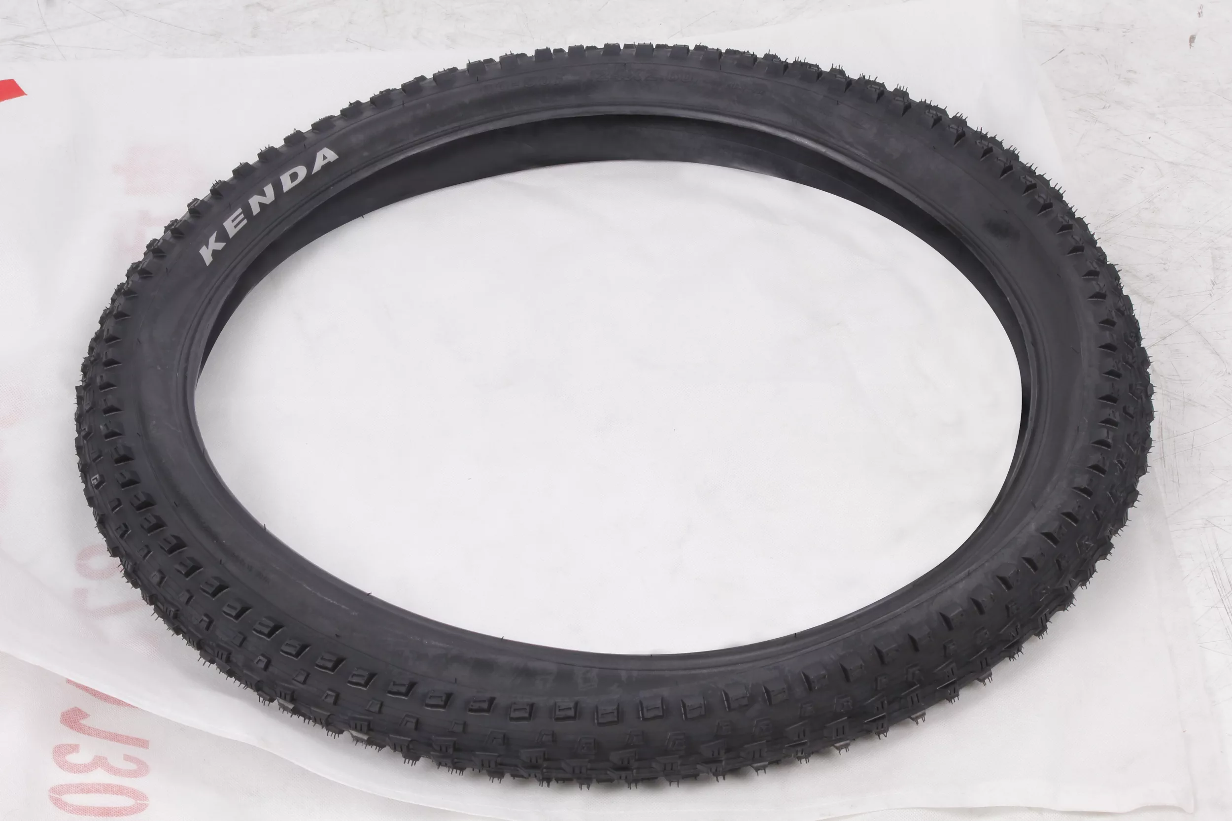 Kenda 24" x 2.60 All-Terrain Tyre for GoBike 24" thumbnail 2